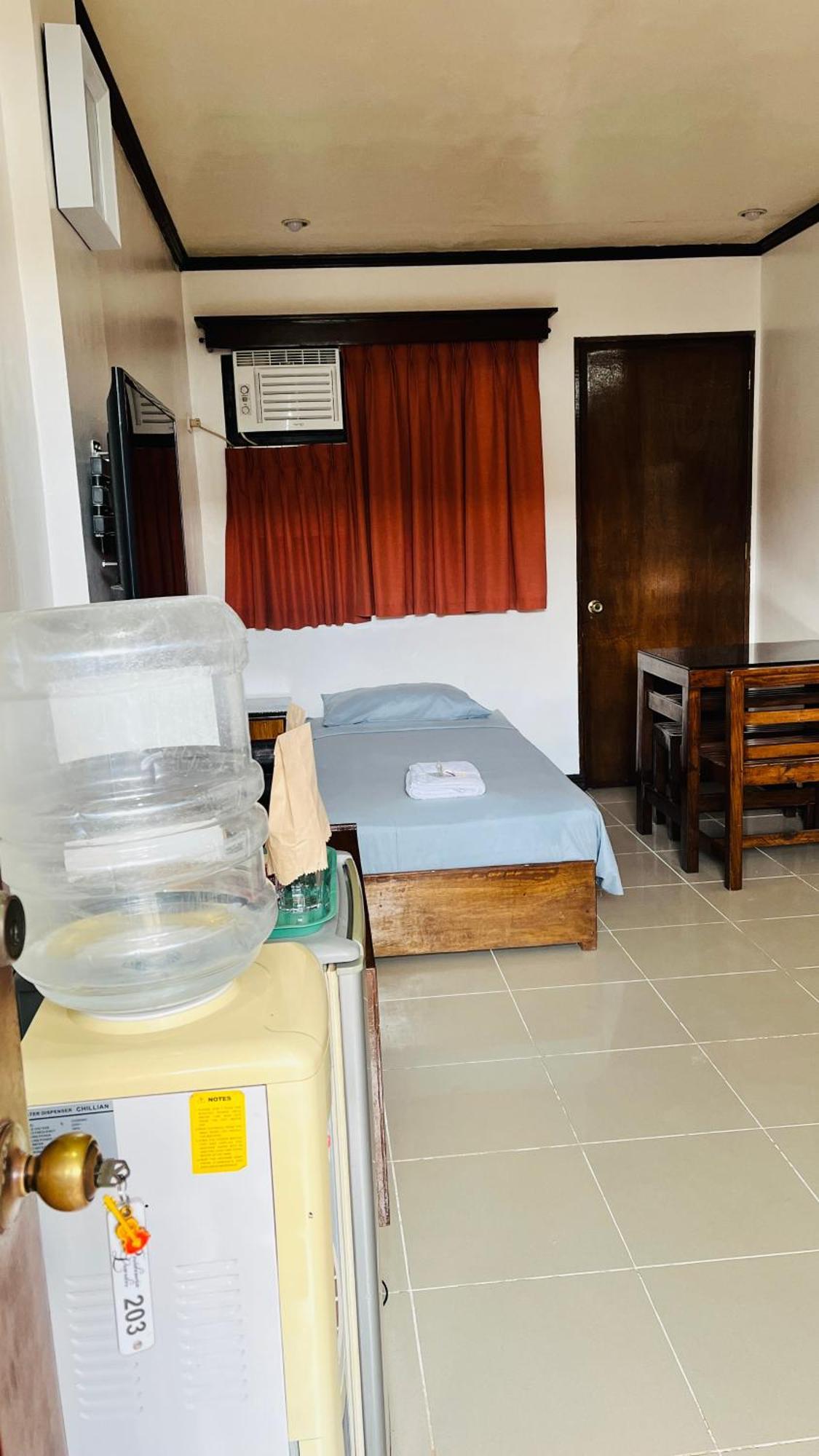 Apartamento Residencia Lourdes Isla de Mactán Exterior foto